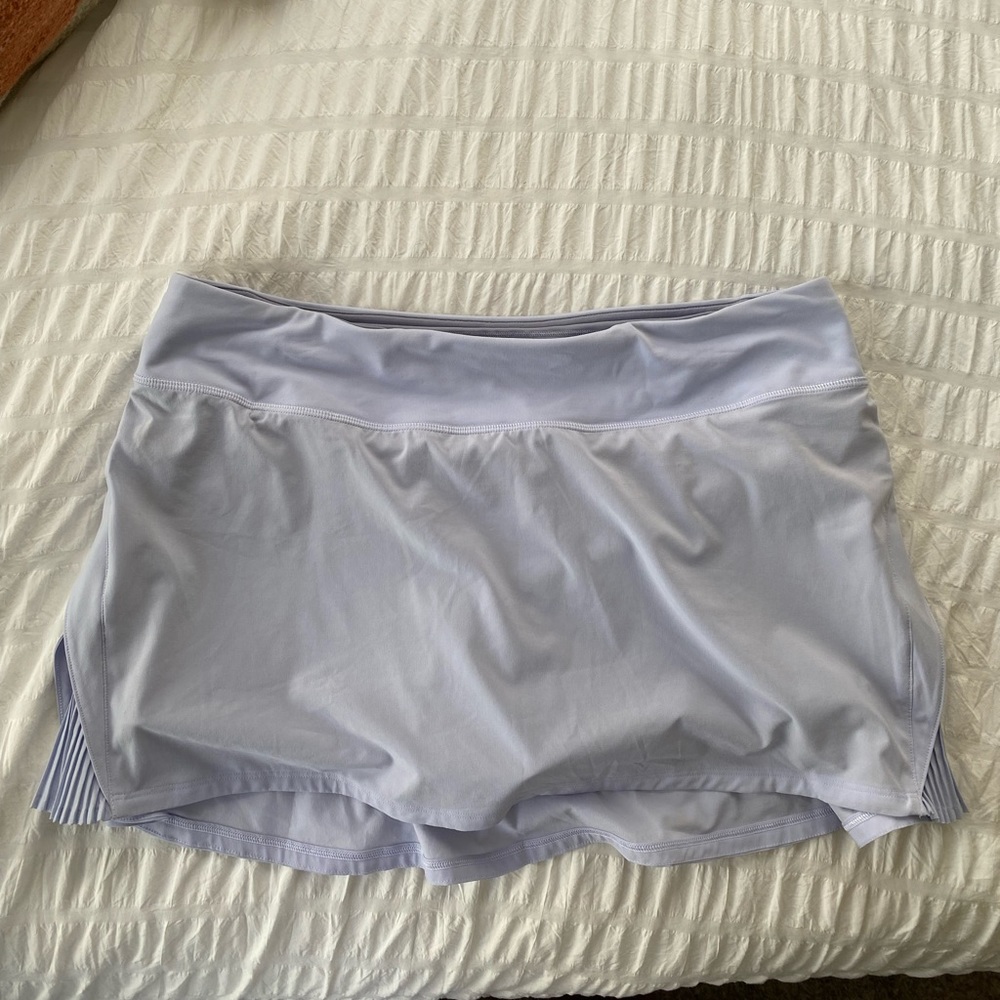 Lululemon Play off the Pleats Skirt Size 10 Daydream